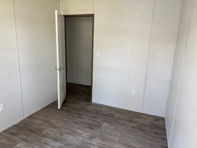 Building Photo - 21071 Pinetex St