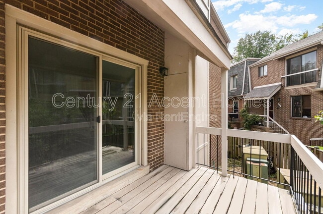 Building Photo - 1746 Dogwood Dr