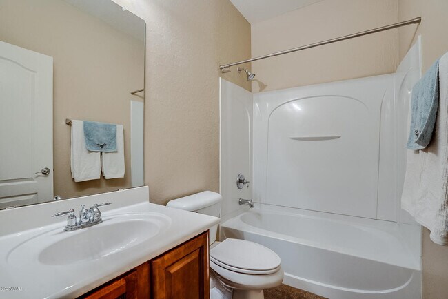 Building Photo - 17610 W Port Royale Ln