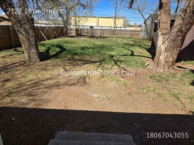 Building Photo - 2122 20th St