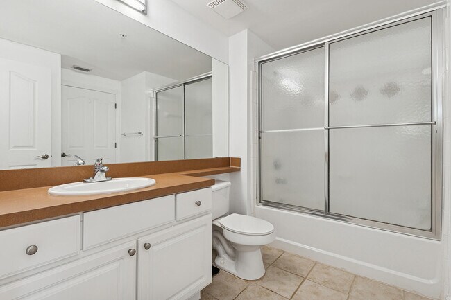 Building Photo - 2052 Alta Meadows Ln