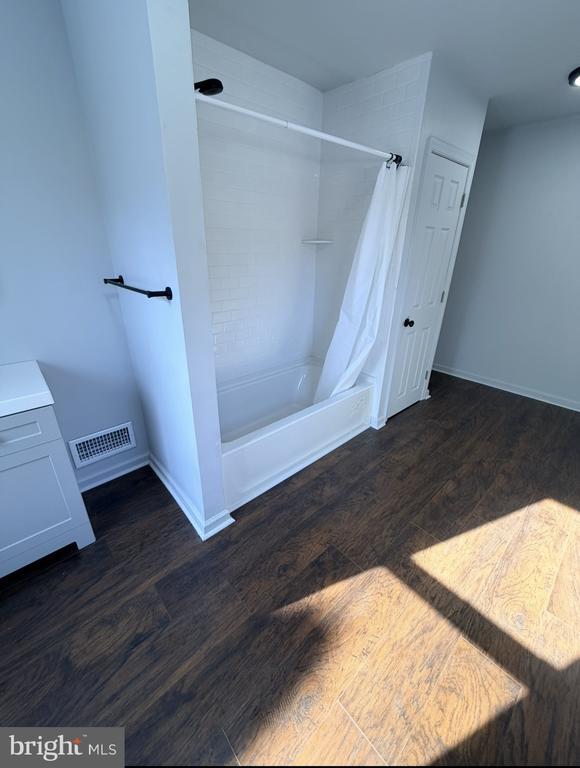 Building Photo - 137 Denny Ave