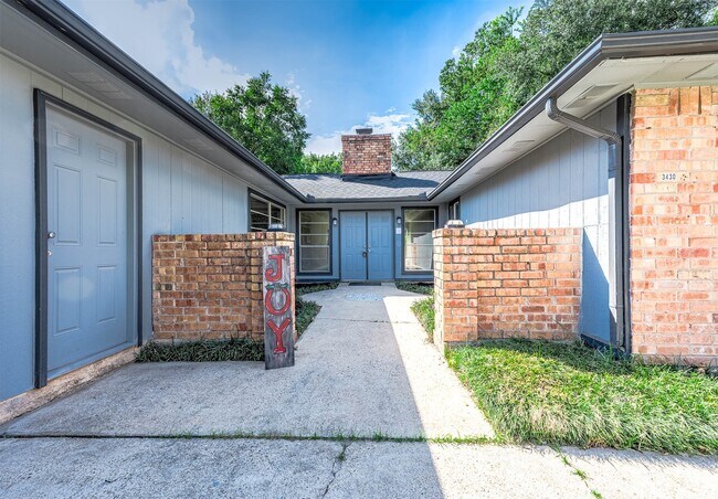 Building Photo - 3430 W Creek Club Dr
