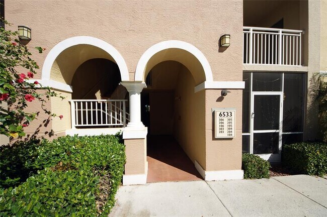 Building Photo - 6533 Emerald Dunes Dr
