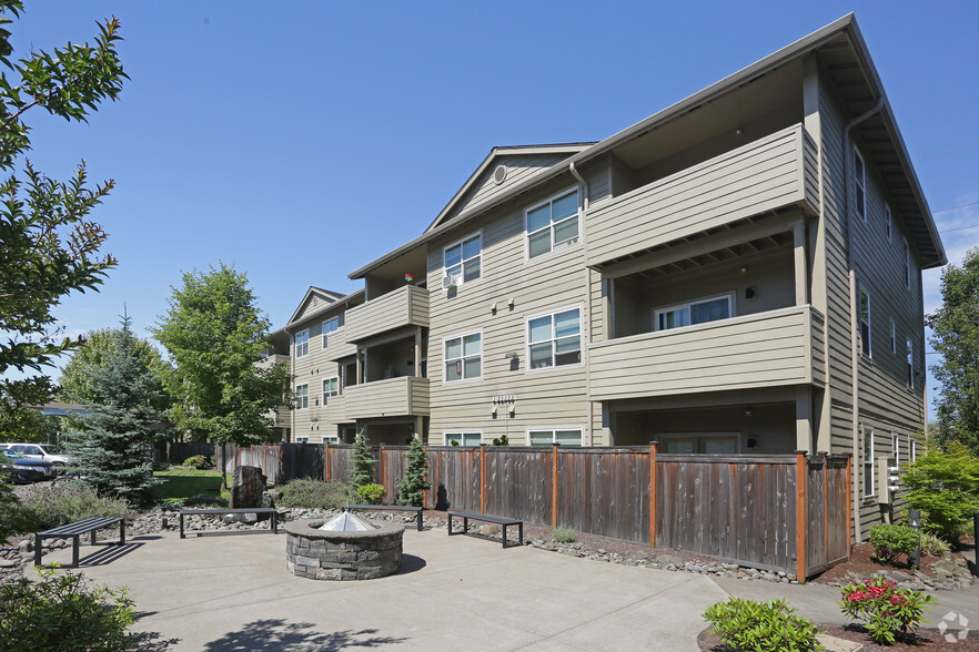 Primary Photo - Walnut Creek Apartments