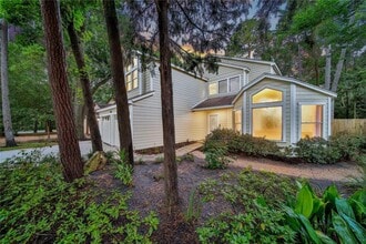 Building Photo - 35 Shallow Pond Pl