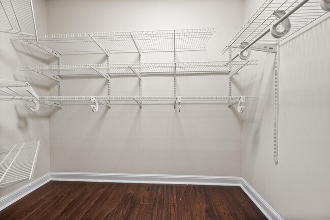 Building Photo - 14552 Larkspur Ln