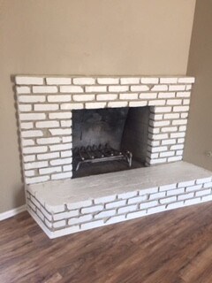 Building Photo - Huge 4/2 house located on a very desirable area. section 8 approved