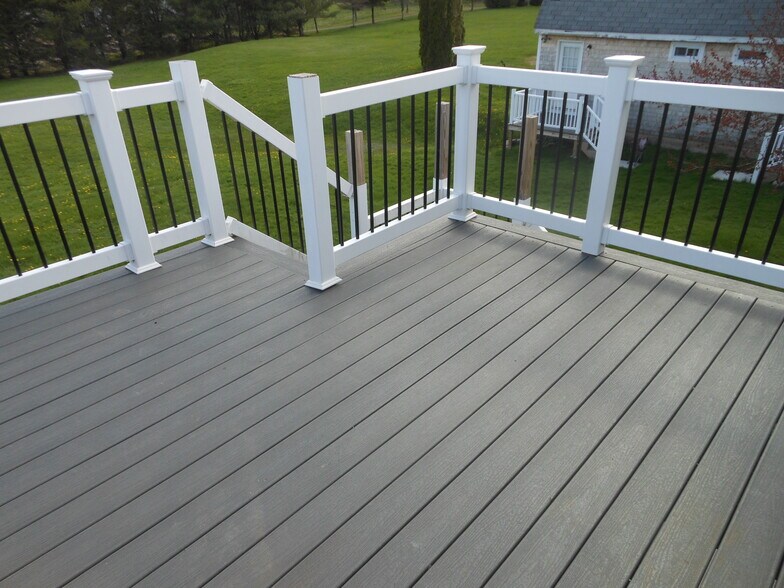 Building Photo - 1331 Old Rte One