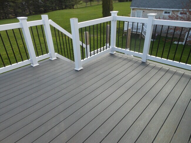 Building Photo - 1331 Old Rte One