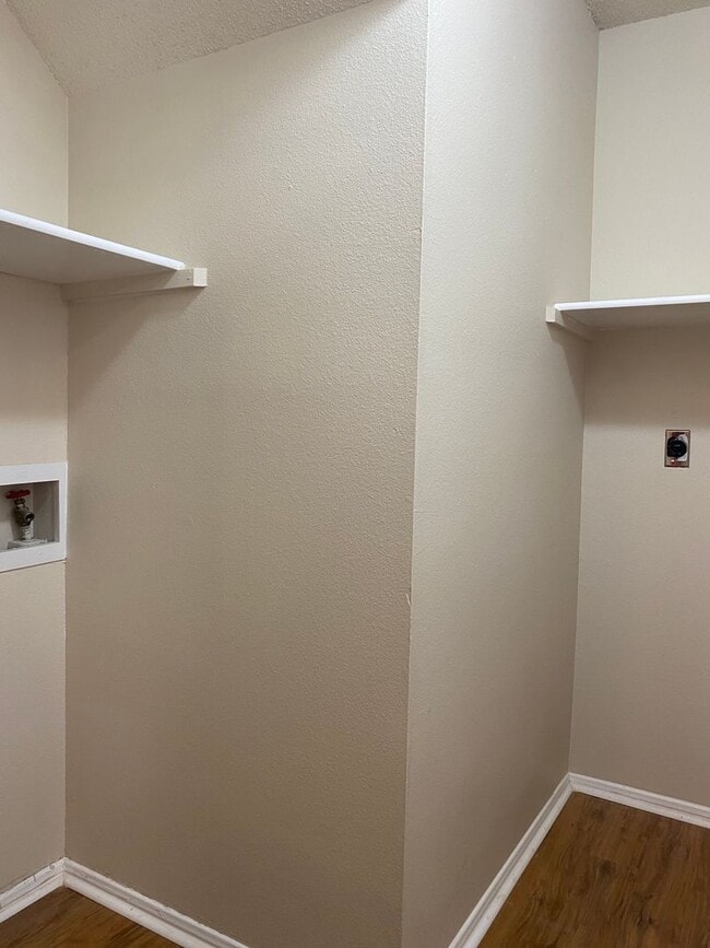 Building Photo - 4111 Camphor Way