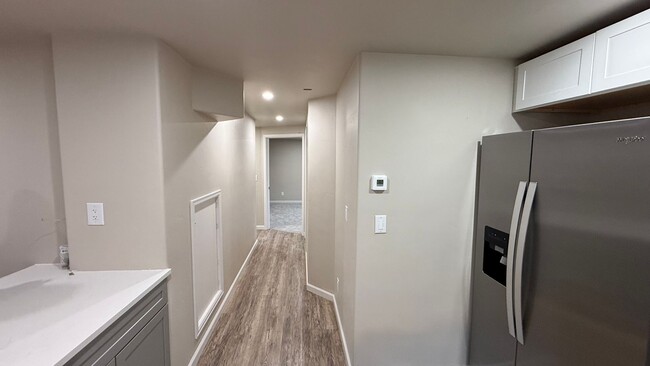 Building Photo - Glenwood Springs- 2 Bed / 1 Bath ADU