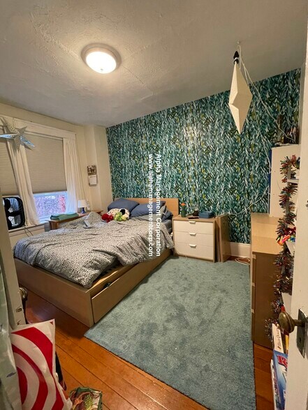 Building Photo - 208 Winthrop Rd