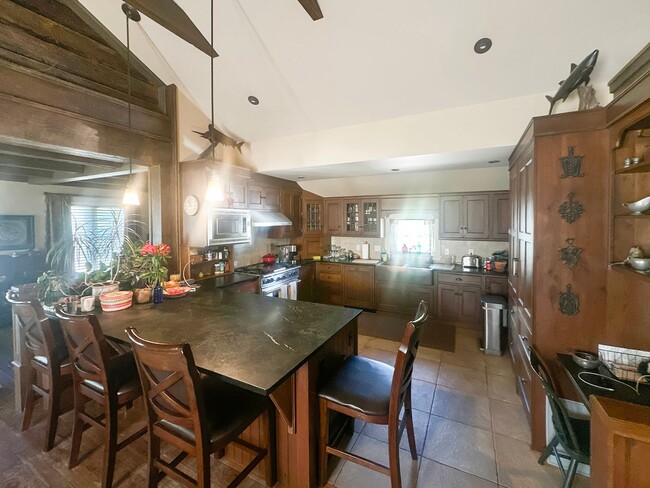 Building Photo - Spend the Holidays in Historic Breckenridg...