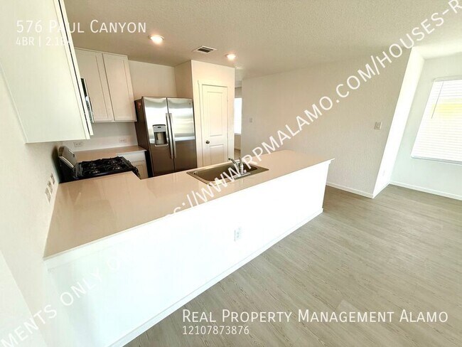 Building Photo - 576 Paul Cyn