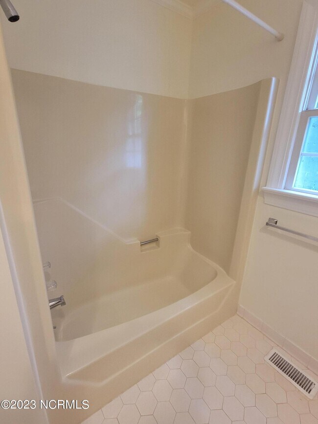 Building Photo - 4505 Wentworth Ct