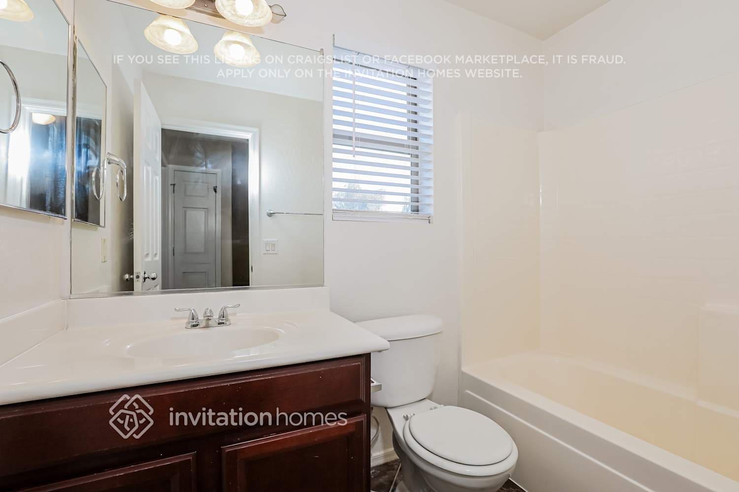 Building Photo - 2528 W Prospector Way