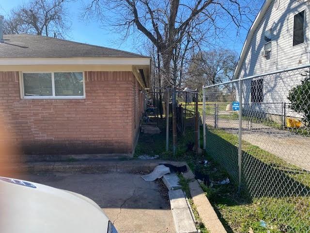 Building Photo - 4905 Kashmere St