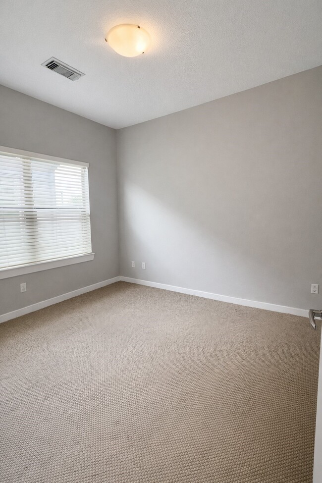 Building Photo - 1144 Patterson St