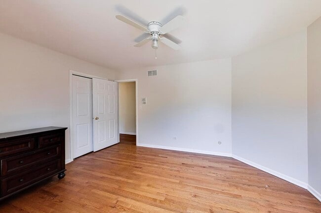 Building Photo - 1526 Carrol Ct