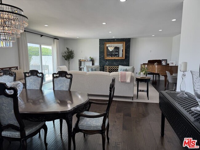 Building Photo - 5256 Los Franciscos Way