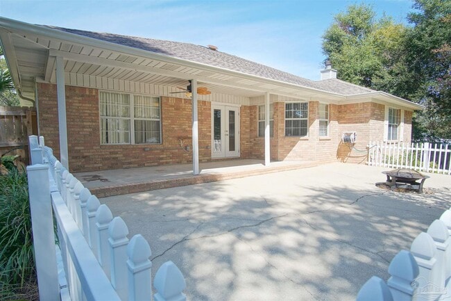 Building Photo - 5947 Grandview Dr