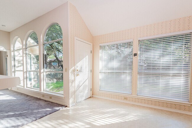 Building Photo - 13003 Tantivy Dr