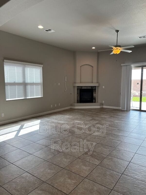 Building Photo - 7312 Valle Cantero Ln NW