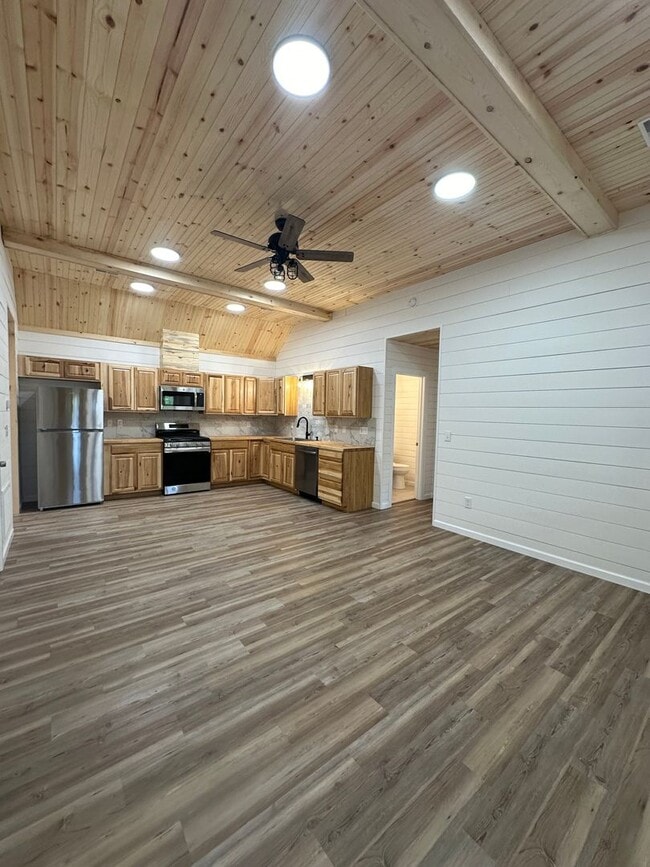 Building Photo - New Construction Log Home | 2 bedroom | 2.5 bathrooms