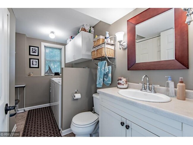 Building Photo - 14684 Cove Ave SE