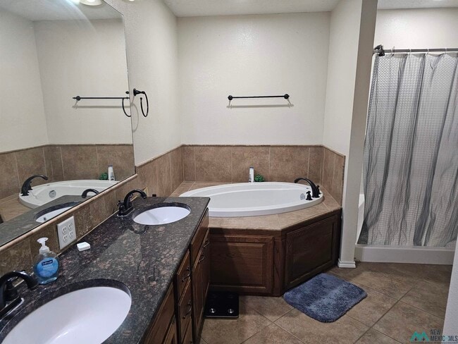 Building Photo - 2214 Boxwood Cir