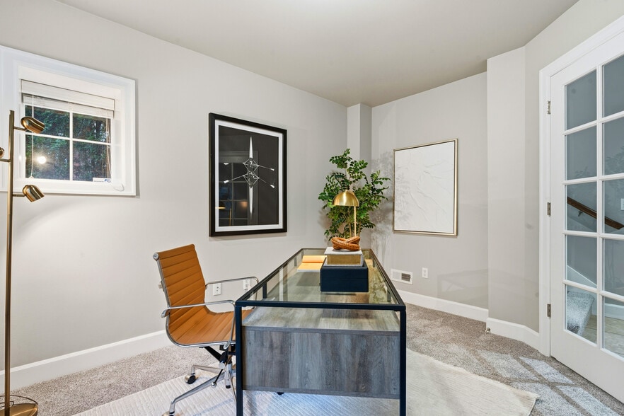 Building Photo - 12325 NE 86th Way