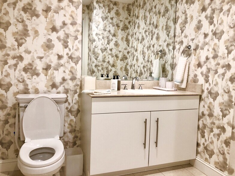 Building Photo - 778 Boylston St