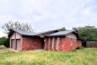 Building Photo - 1205 NW 105th St