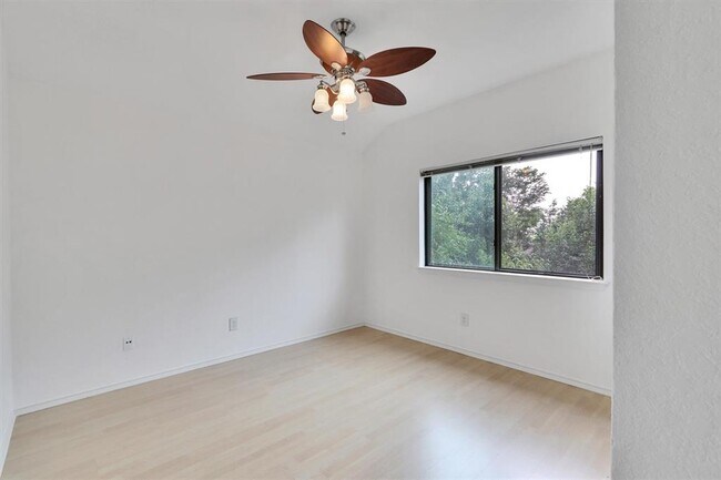 Building Photo - 11508 Cherry Hearst Ct