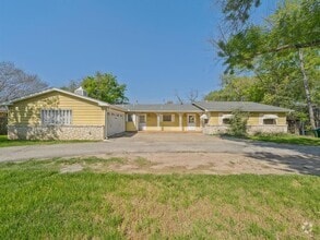 Building Photo - 2326 Hartford Rd