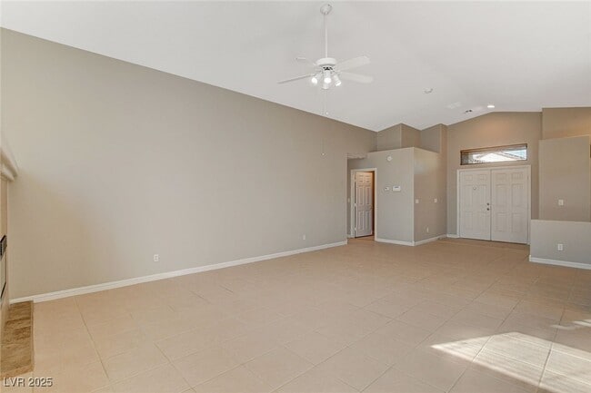 Building Photo - 1125 E Azure Ave