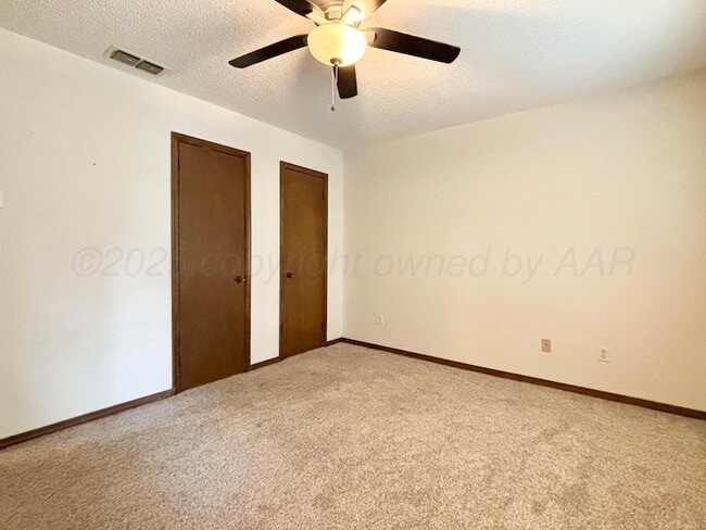 Building Photo - 4005 Linda Dr