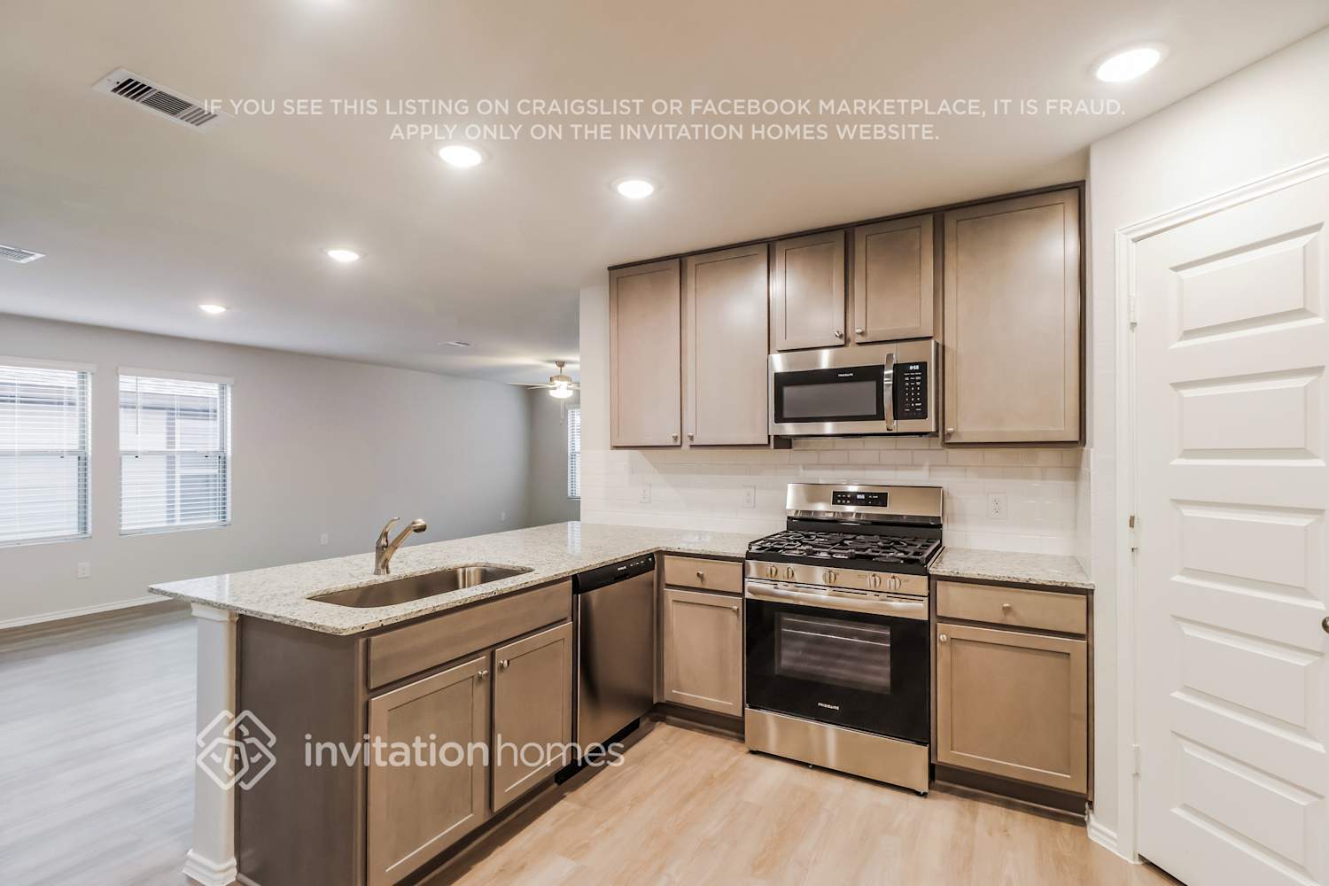 Building Photo - 24927 Aconite Ln