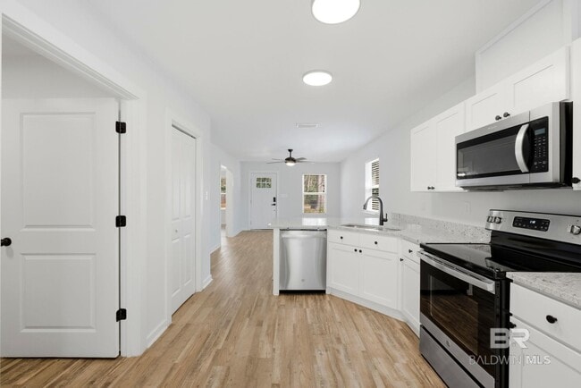 Building Photo - 22771 Racine St