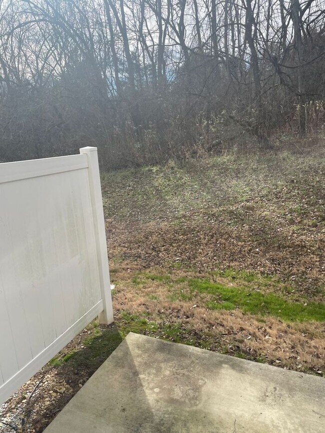 Building Photo - Stunning 3BR 3BA Home w/ Private Patio • Full Appliance Suite • Wooded-View Patio in Nashville