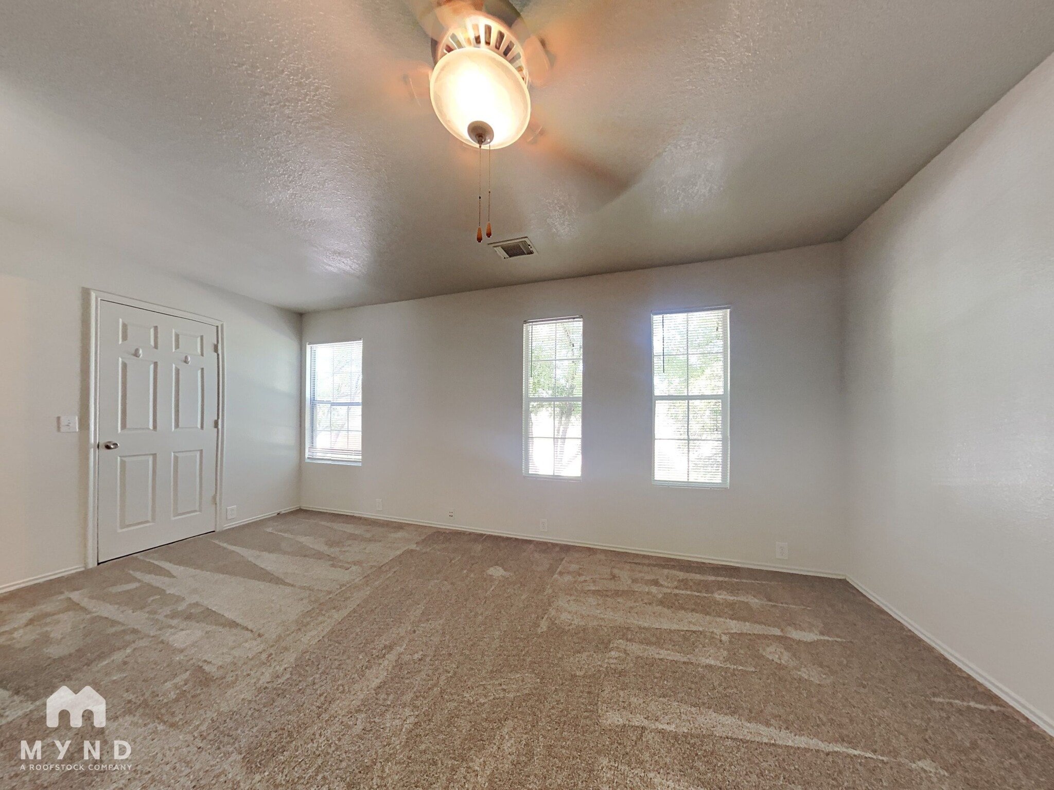 Building Photo - 16859 Mammoth Springs Dr