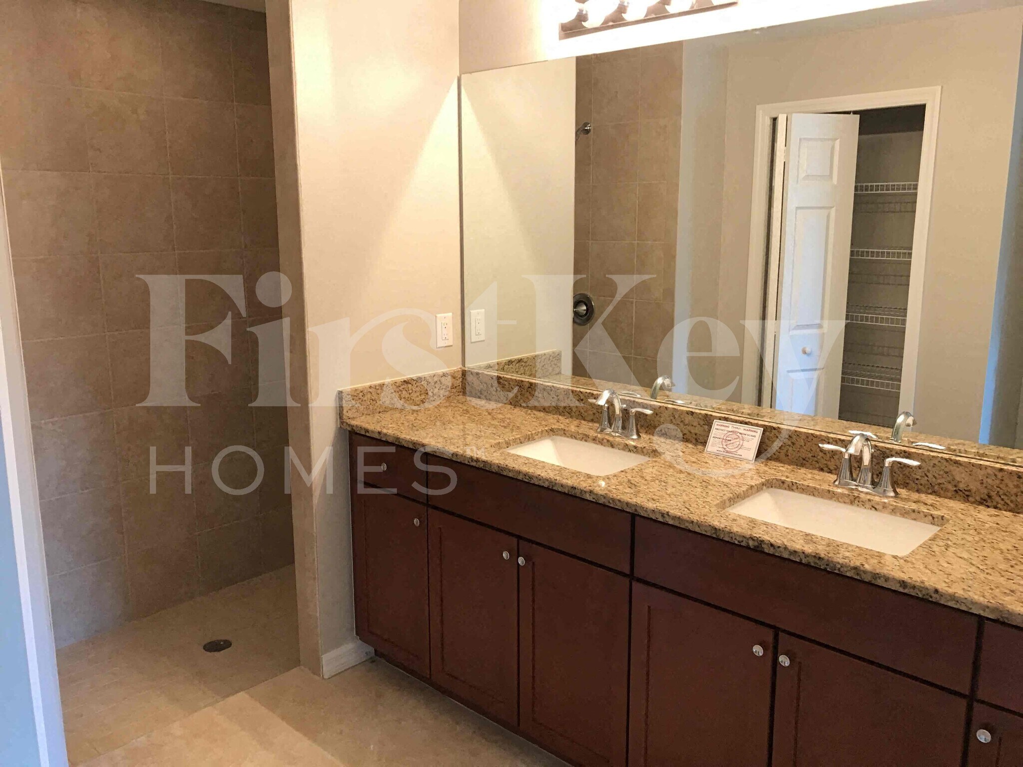 Building Photo - 2325 NW 34th Ave