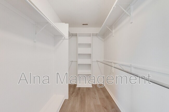 Building Photo - 358 Cardinal Creek Dr