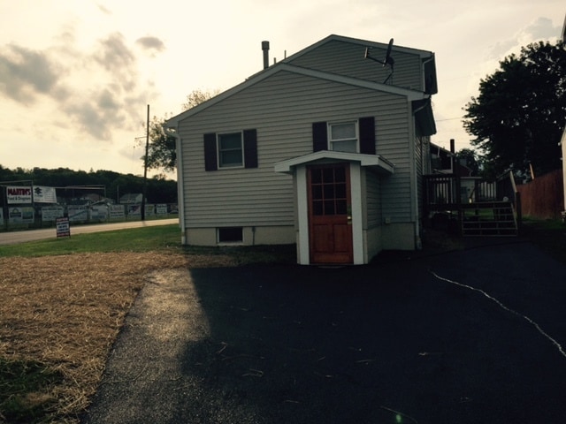 Building Photo - 103 N 6th Ave