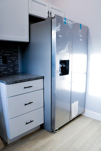 Kitchen - 1716 Moreland Ave