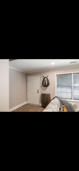 Building Photo - 105 Westchester Dr