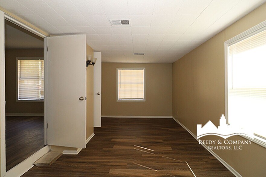 Building Photo - 3619 Trudy Cove