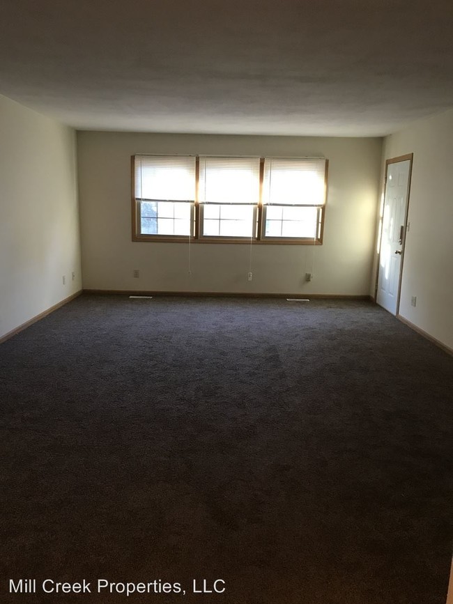 Building Photo - 508 Oakhurst Dr