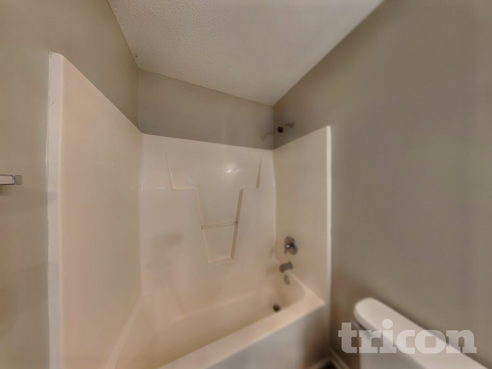 Building Photo - 2000 Lake Carolina Dr